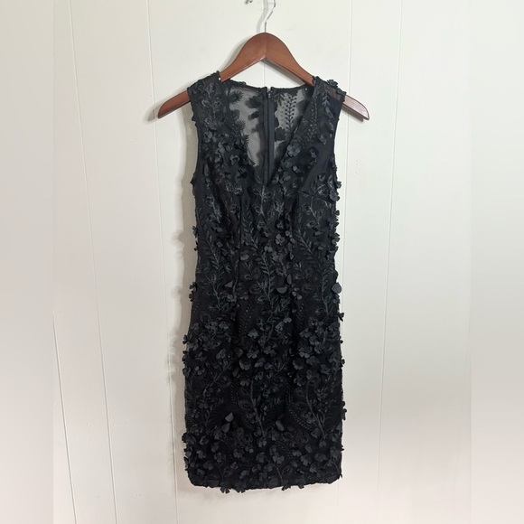 White House Black Market Black Floral 3D Applique Beaded Lace Sheath Dress 00 - Picture 2 of 5